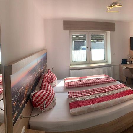Abtei Apartment Brauweiler พุลไฮม์ ภายนอก รูปภาพ