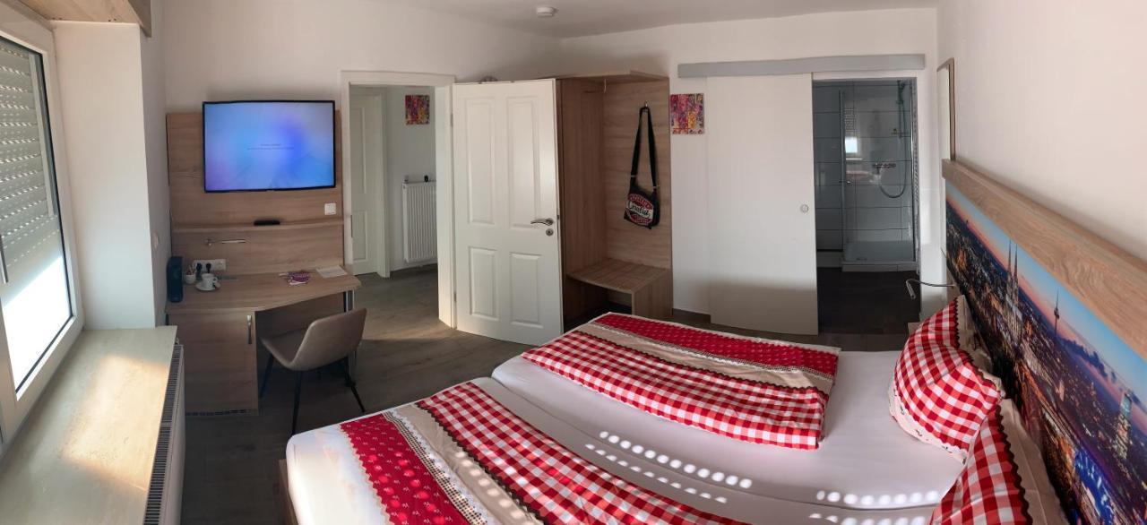Abtei Apartment Brauweiler พุลไฮม์ ภายนอก รูปภาพ