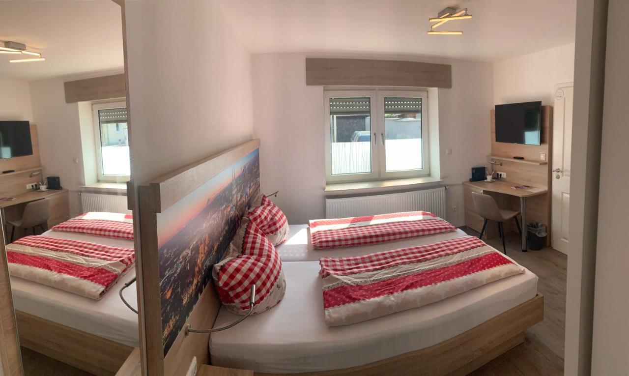 Abtei Apartment Brauweiler พุลไฮม์ ภายนอก รูปภาพ