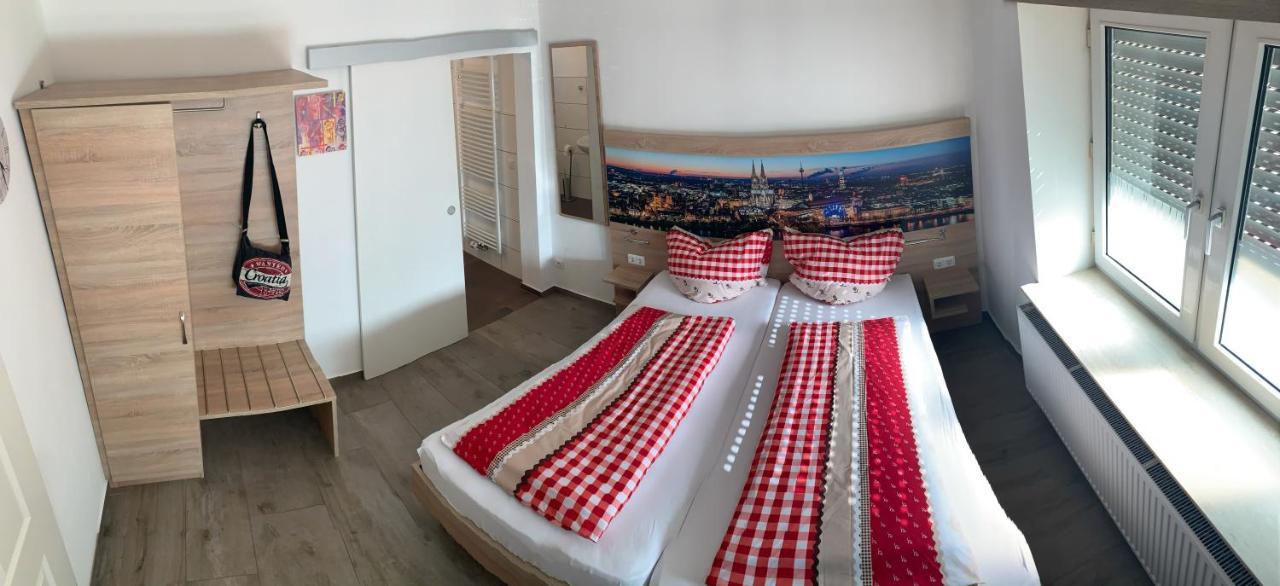 Abtei Apartment Brauweiler พุลไฮม์ ภายนอก รูปภาพ